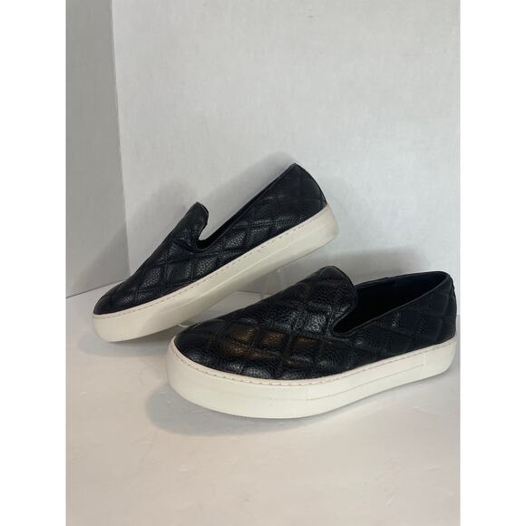 STEVE MADDEN GLOBE BLACK QUILTED SHOES - Picture 1 of 6